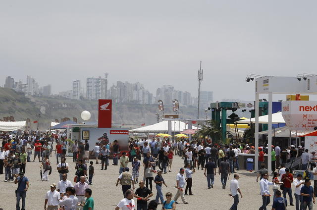 700 participantes han tomado salida en Lima.